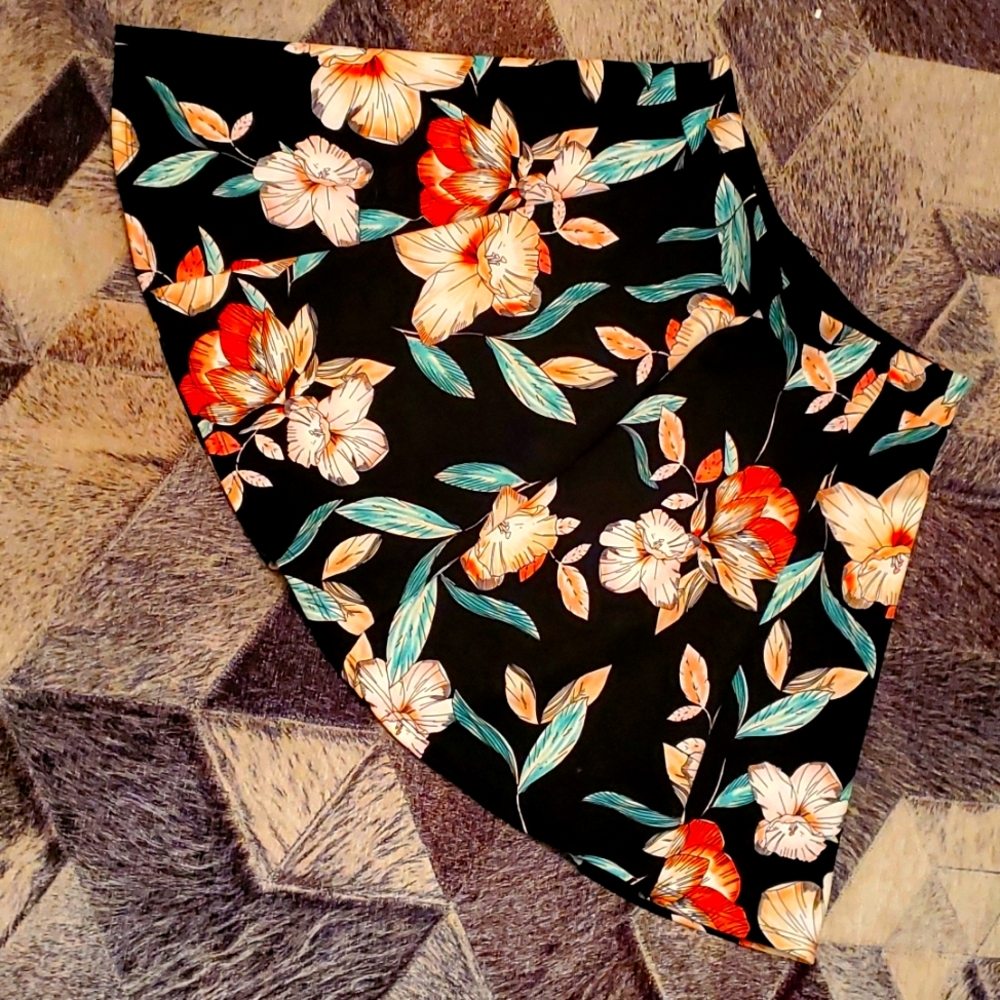 Flower print skirt